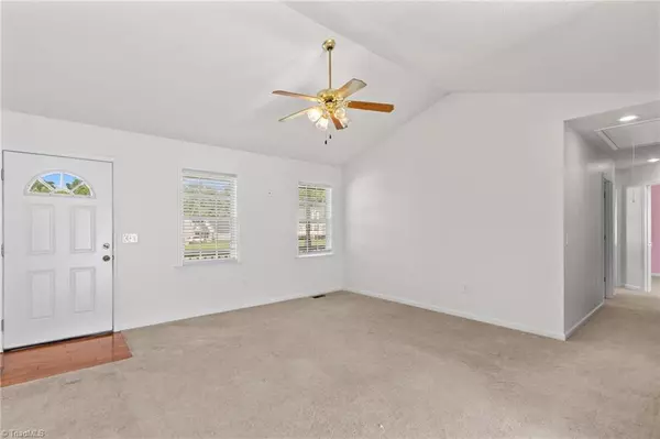 Woodleaf, NC 27054,189 Lochshire LN