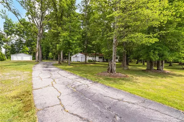 High Point, NC 27265,1622 Penny RD