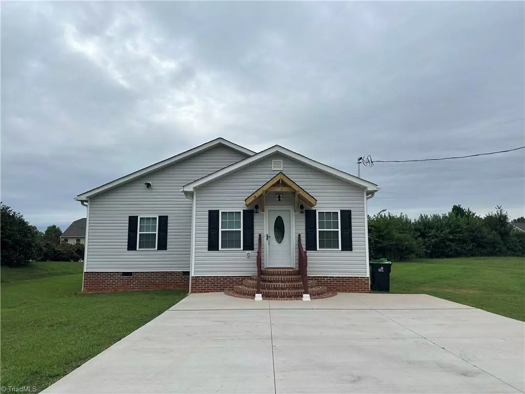 Lexington, NC 27295,12 Forest Hill RD