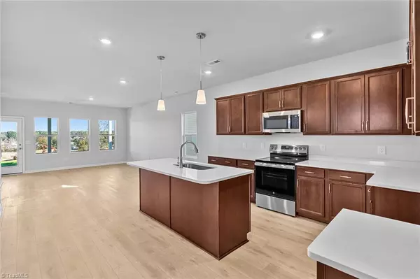 Lexington, NC 27295,156 Candytuft CT