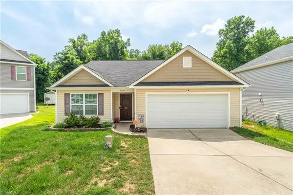 4270 Salem Springs CT, Winston-salem, NC 27107