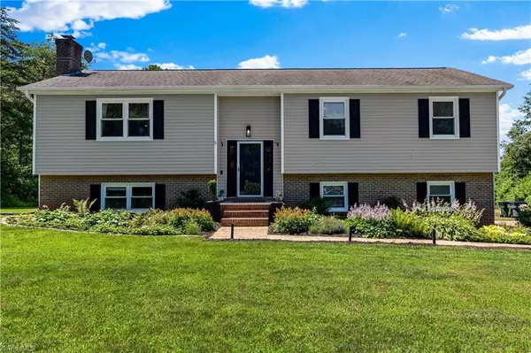 Pfafftown, NC 27040,6165 Vienna Dozier RD