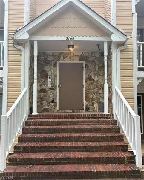 3109 Darden RD #B, Greensboro, NC 27407