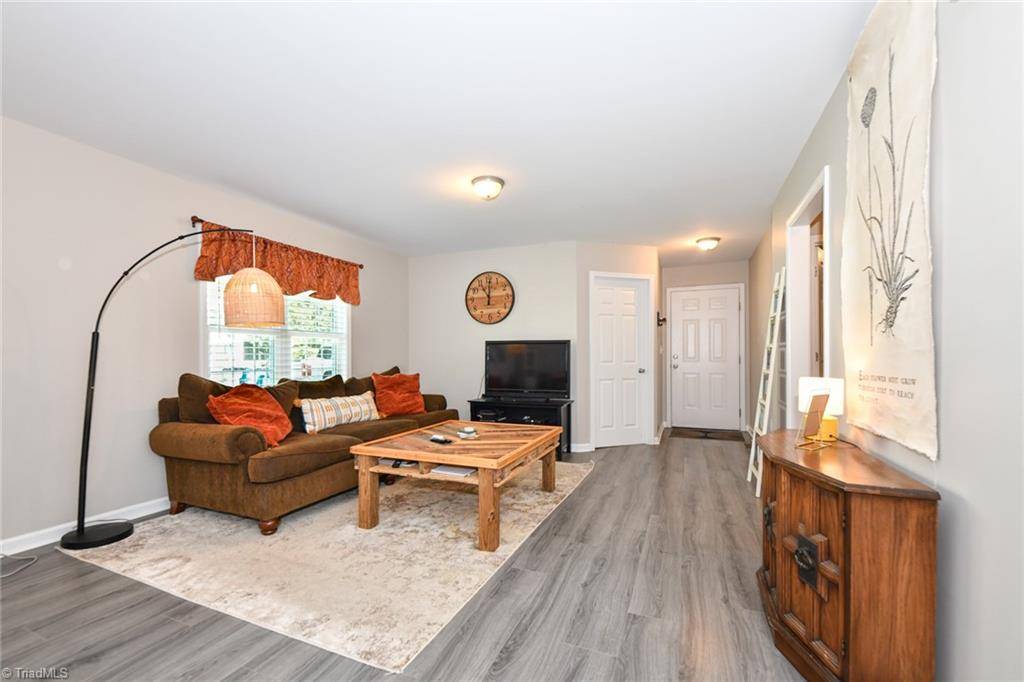 Kernersville, NC 27284,308 Tanner CT