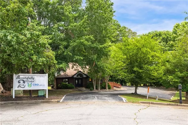 Eden, NC 27288,114 S Park TER