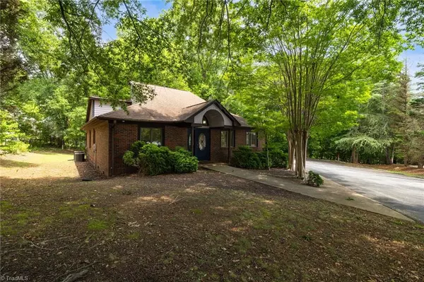 Eden, NC 27288,114 S Park TER