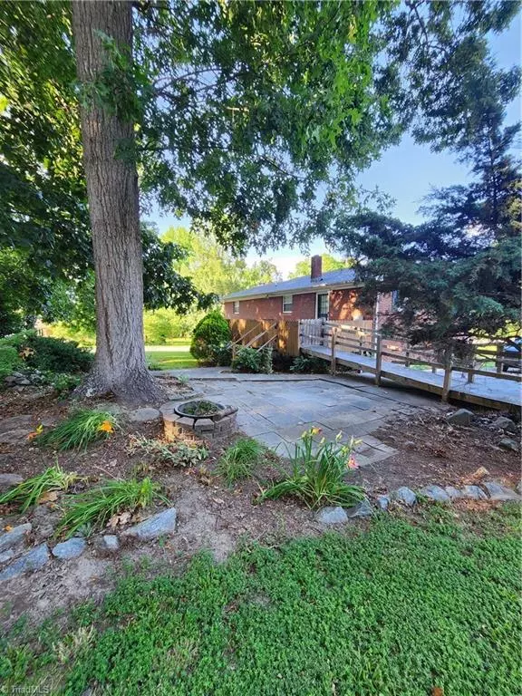 Archdale, NC 27263,100 Craig DR