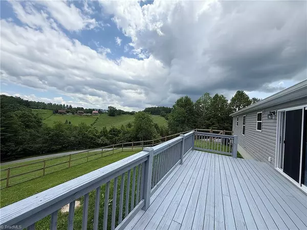 242 Hickory Heights DR, Boone, NC 28607