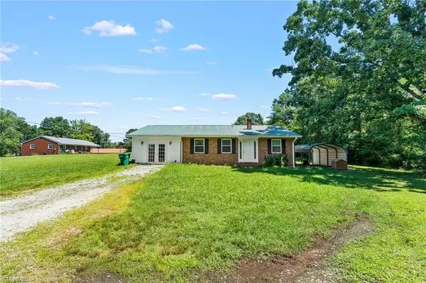 Trinity, NC 27370,5054 Meadowbrook DR