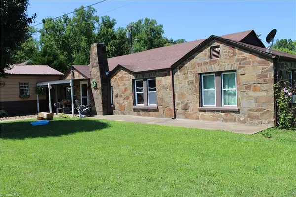 Moravian Falls, NC 28654,157 W Brocktown RD