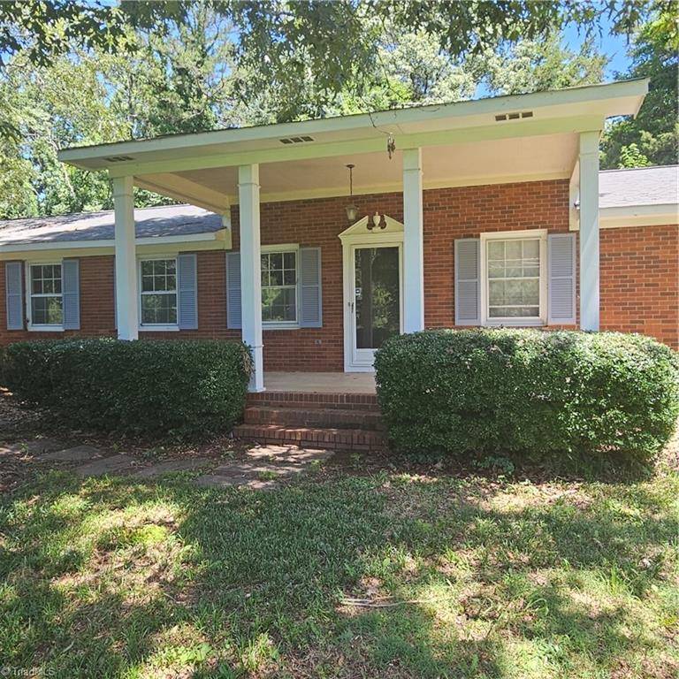4603 N Vickrey Chapel RD, Jamestown, NC 27407