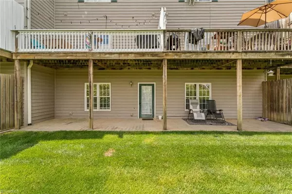 Pilot Mountain, NC 27041,226 Lola LN #102