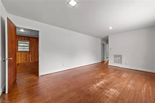 Burlington, NC 27217,2512 Mckinney ST