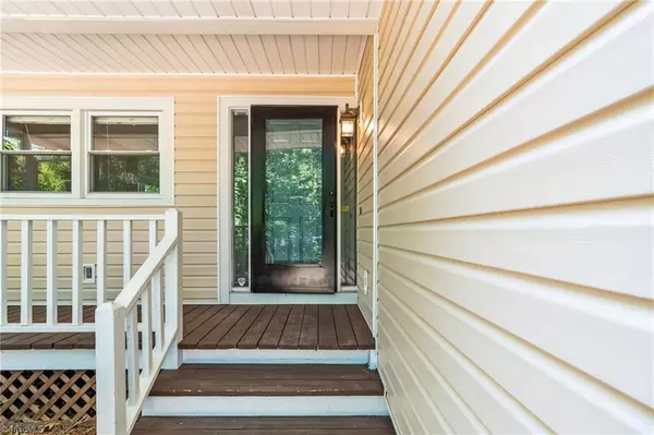 Greensboro, NC 27410,800 Carriage crossing LN #E