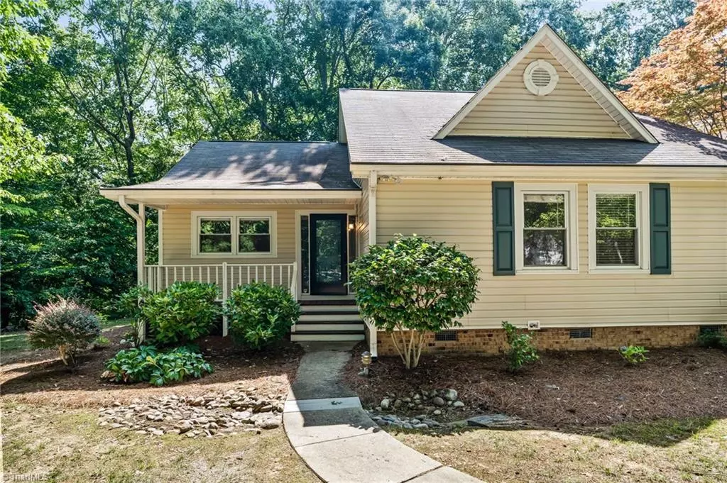 Greensboro, NC 27410,800 Carriage crossing LN #E