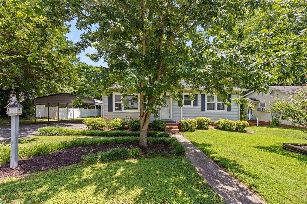Lexington, NC 27292,403 Rosewood DR