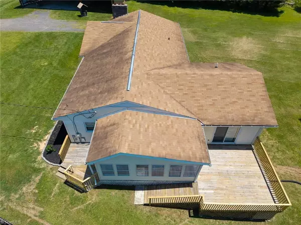 Yadkinville, NC 27055,3012 Courtney Huntsville RD