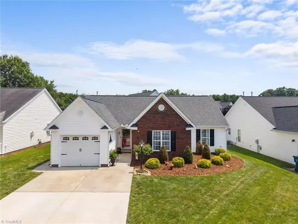 302 Slate DR, Gibsonville, NC 27249