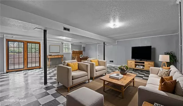 Graham, NC 27253,516 Ivey RD