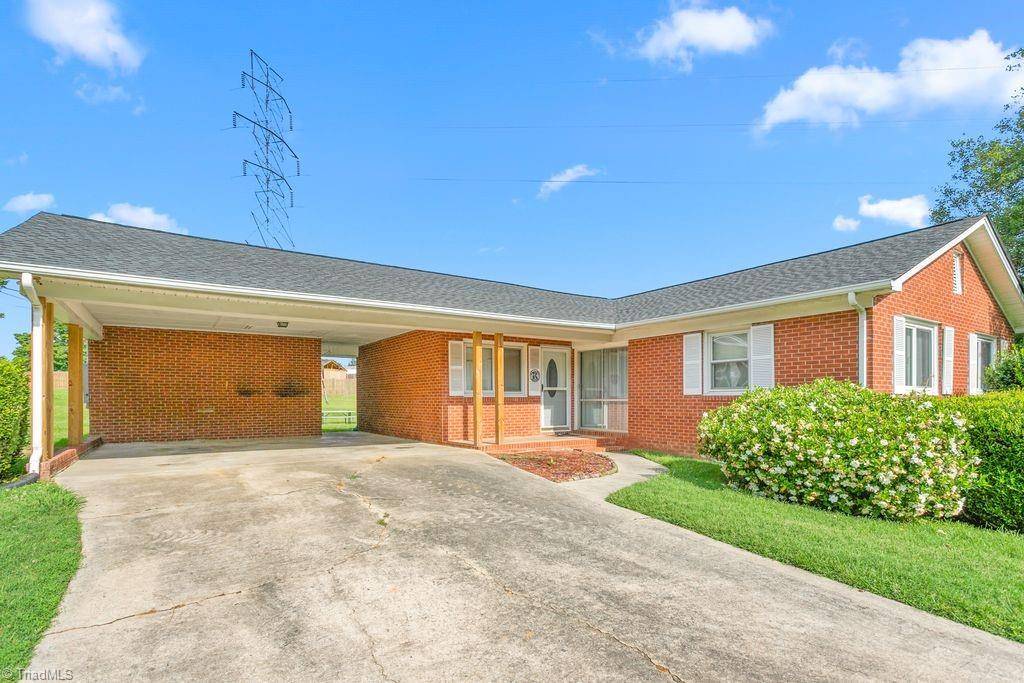 Thomasville, NC 27360,415 Crestview DR