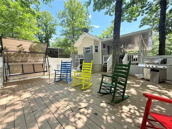 Traphill, NC 28685,438 Dogwood CIR