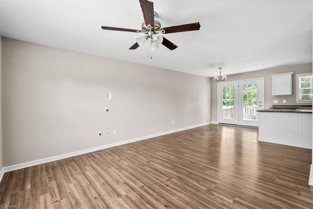 Asheboro, NC 27203,914 Fermer RD