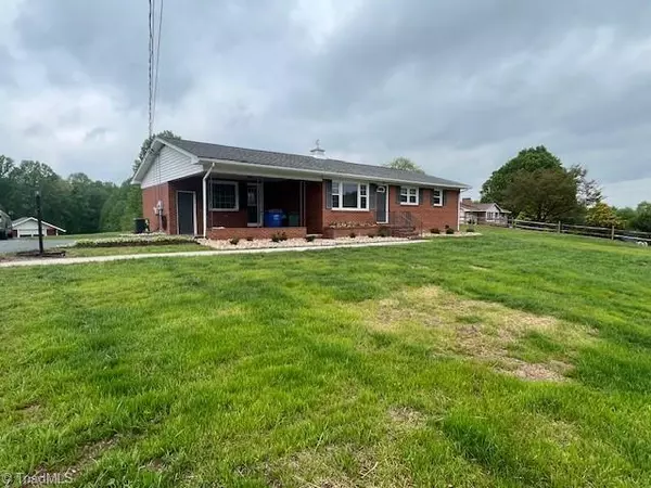 Mount Airy, NC 27030,318 Welch RD