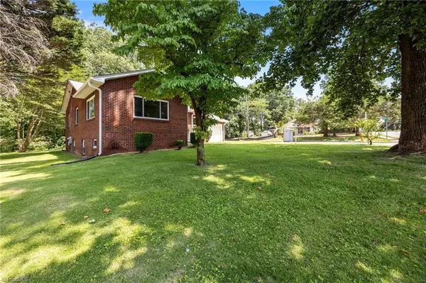 Winston-salem, NC 27105,3331 Carver School RD