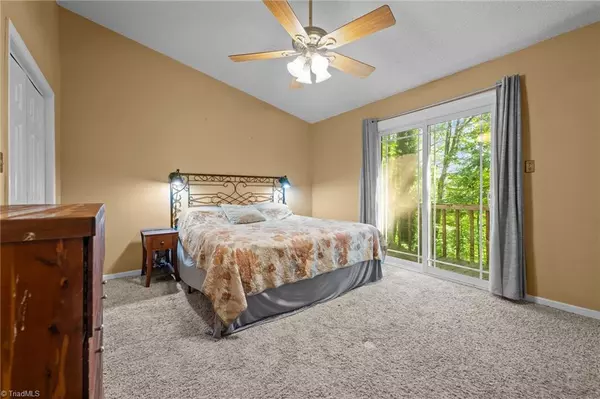 Kernersville, NC 27284,505 Ray West DR