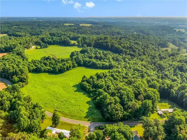 00 Arnold RD, Hamptonville, NC 27020