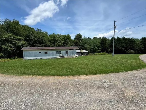 Roaring River, NC 28669,278 W Old Berrys LN