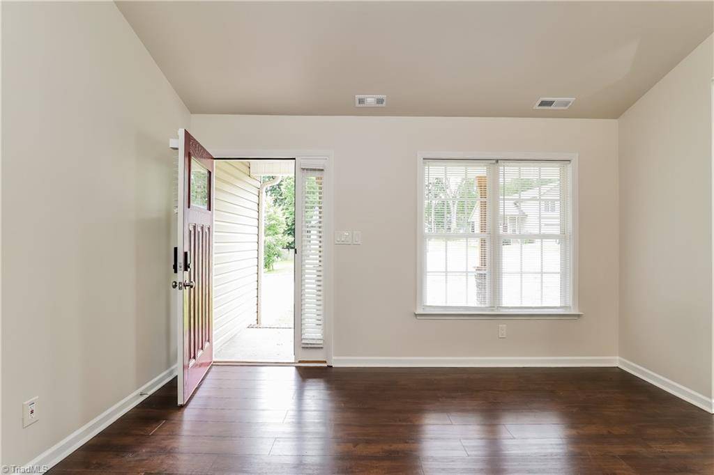 Thomasville, NC 27360,64 Lowery DR
