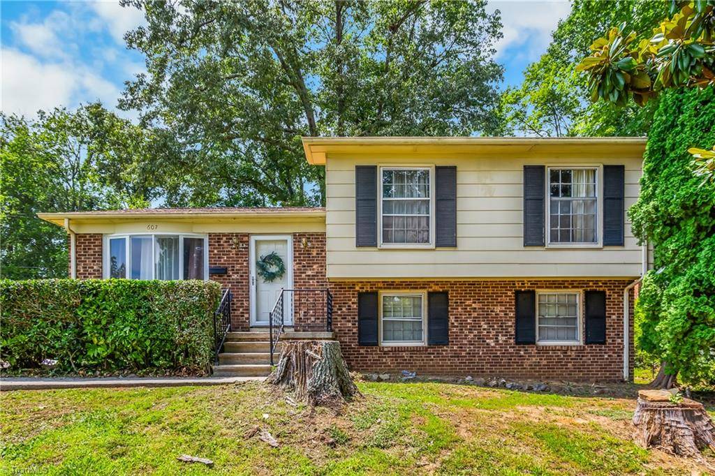 High Point, NC 27260,607 Runyon DR