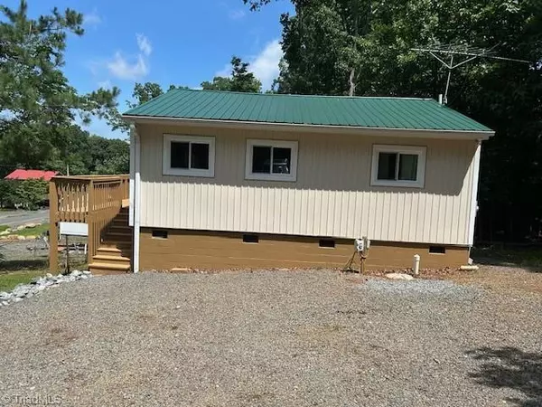 New London, NC 28127,113 Red Budd DR