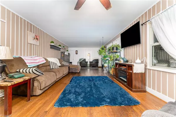 Winston-salem, NC 27106,2800 Loch DR