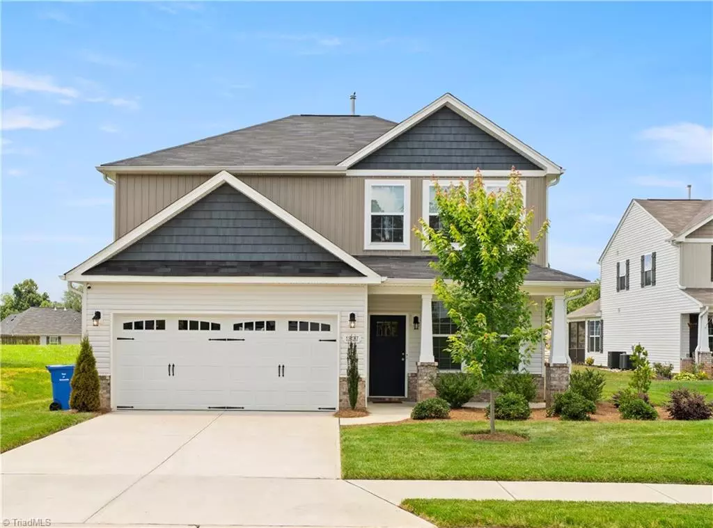 Kernersville, NC 27284,1827 Deveron CT
