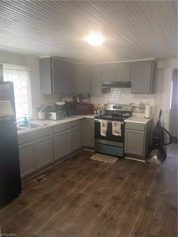 Greensboro, NC 27406,2209 Delta PL