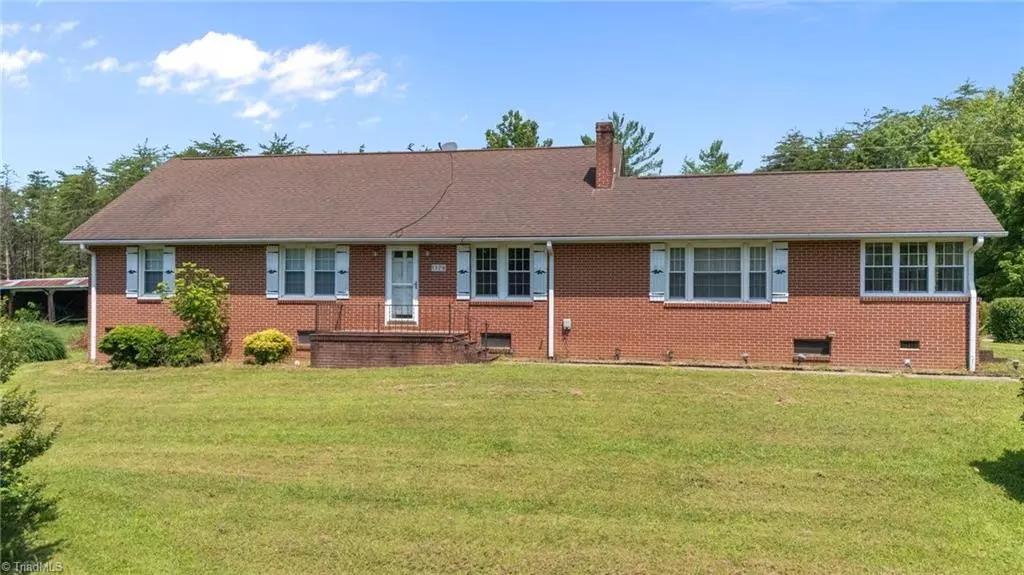 1224 Tom Shelton RD, Sandy Ridge, NC 27046