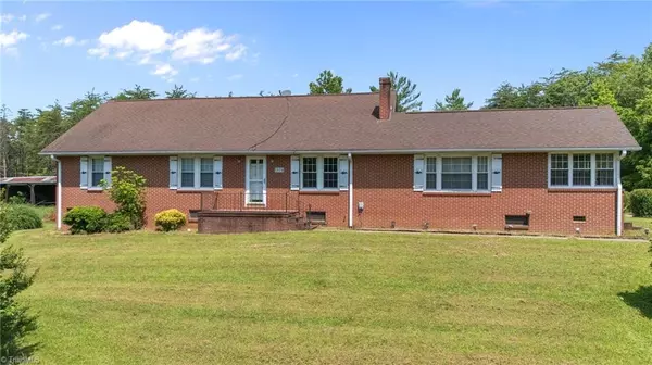 1224 Tom Shelton RD, Sandy Ridge, NC 27046