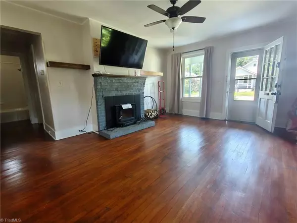 Greensboro, NC 27405,2412 Spruce ST