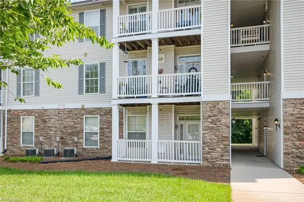 Burlington, NC 27215,3009 Winston DR #89