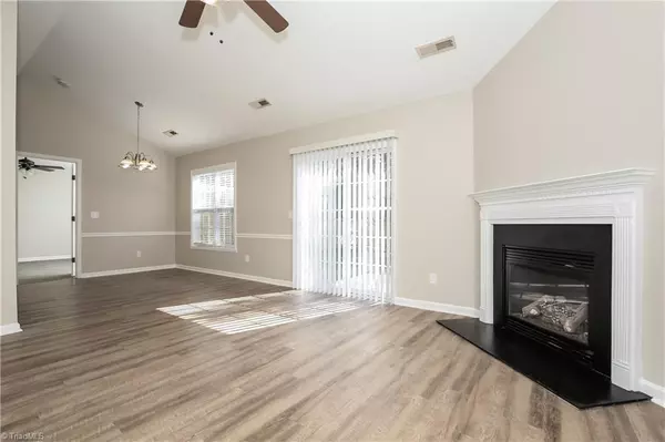 Kernersville, NC 27284,5108 Oakhurst Park CT