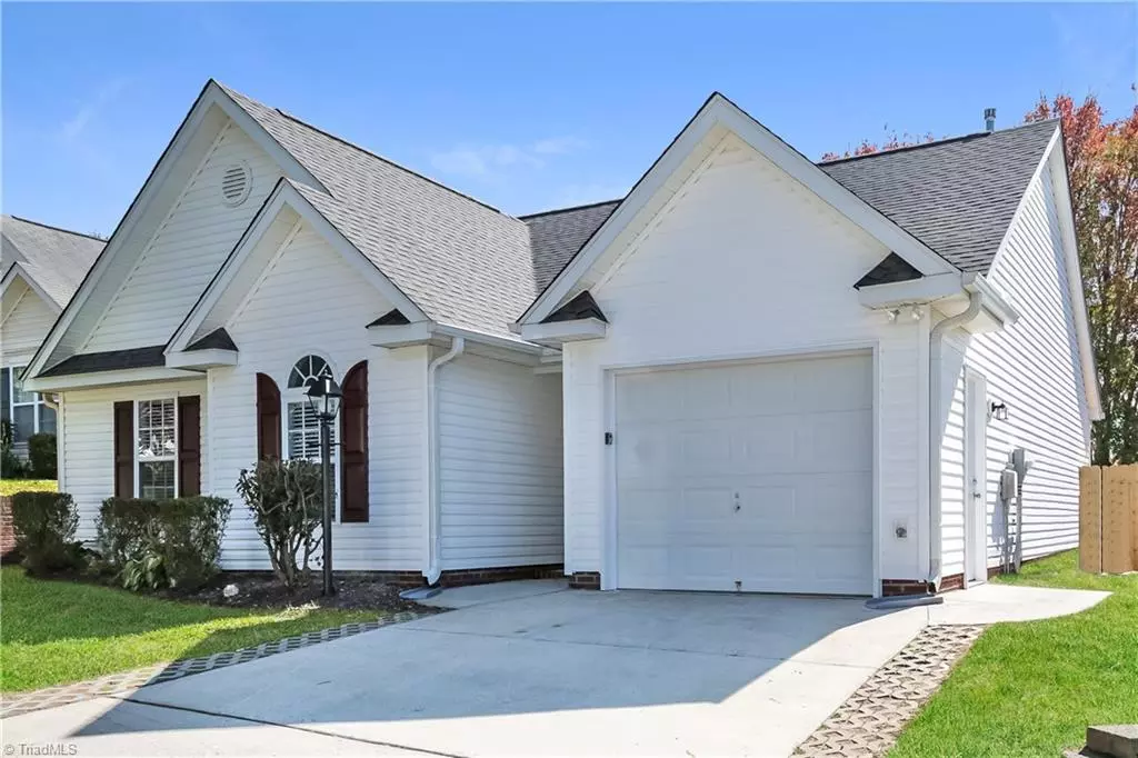 Kernersville, NC 27284,5108 Oakhurst Park CT