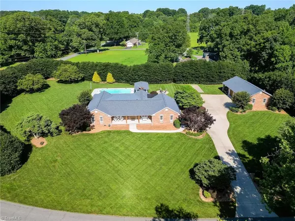 Advance, NC 27006,121 Fescue DR