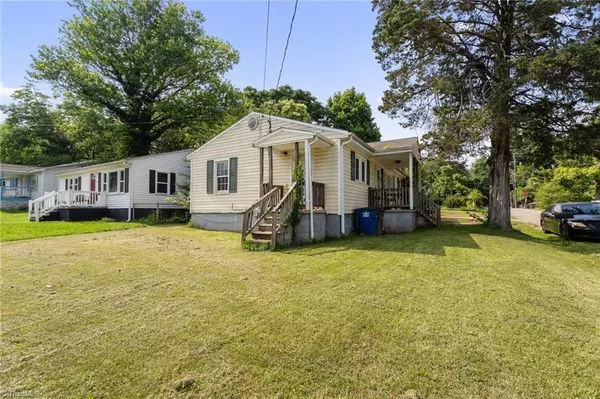 Winston-salem, NC 27107,3410 Lambeth ST