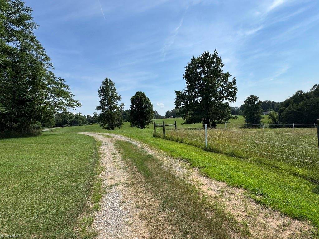 Westfield, NC 27053,1125 Apple Blossom LN