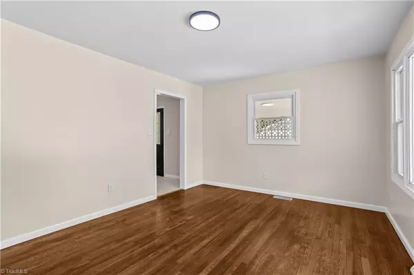 Eden, NC 27288,907 Conover DR