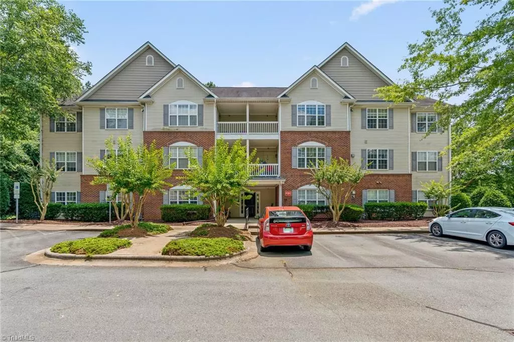 Winston-salem, NC 27103,4712 Brighton Park DR #1A