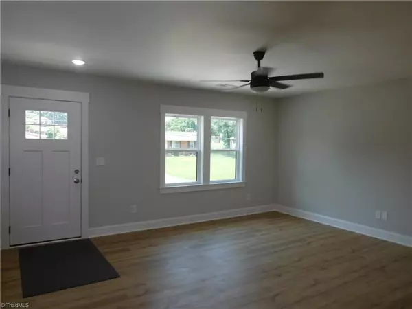 Winston-salem, NC 27105,531 Old Hollow RD