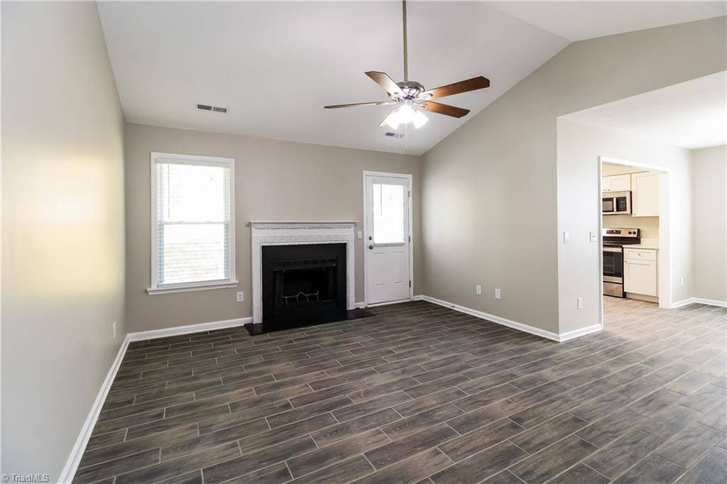 Greensboro, NC 27407,3705 Creek Point WAY